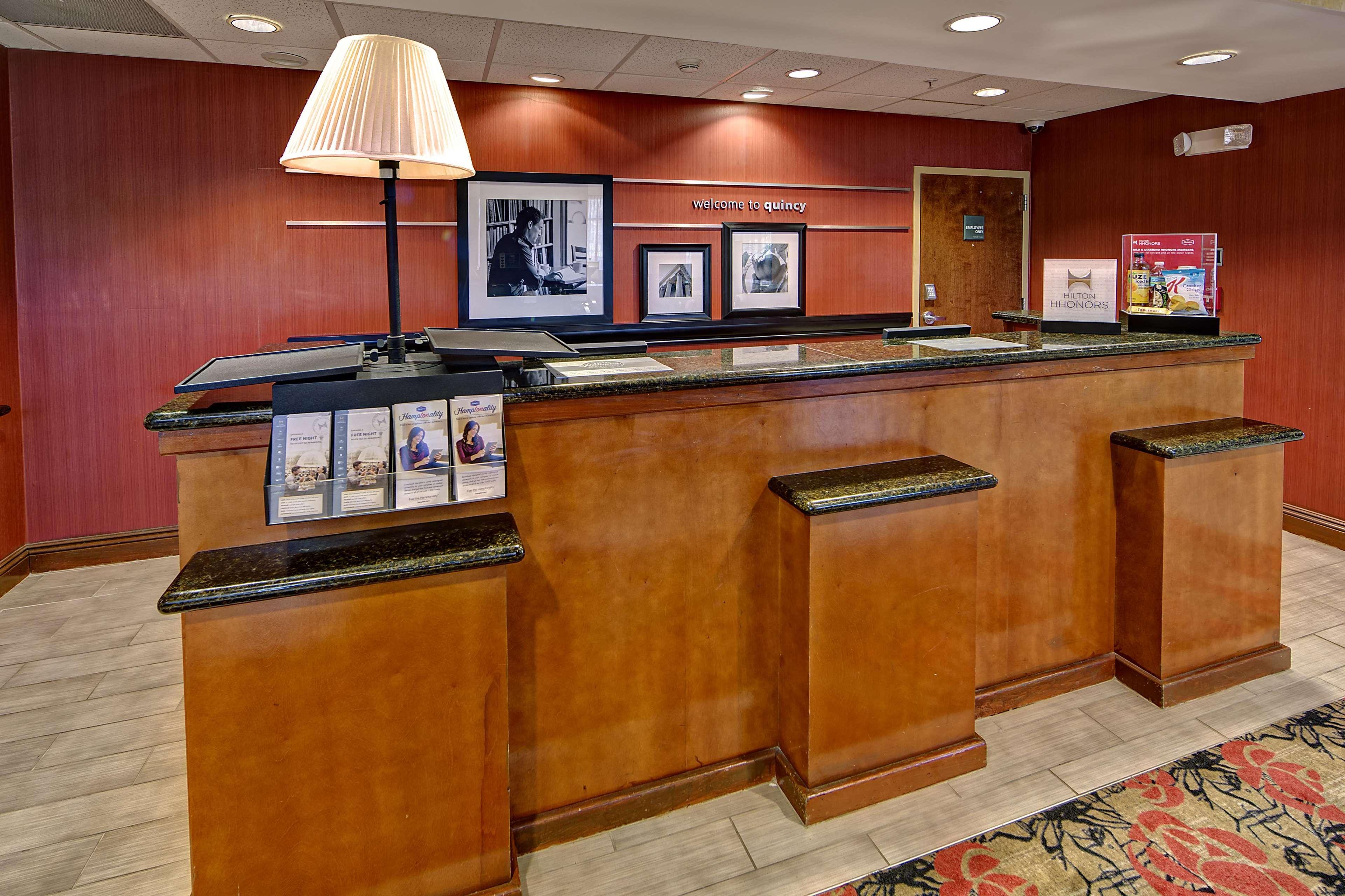 Hampton Inn Quincy Dış mekan fotoğraf