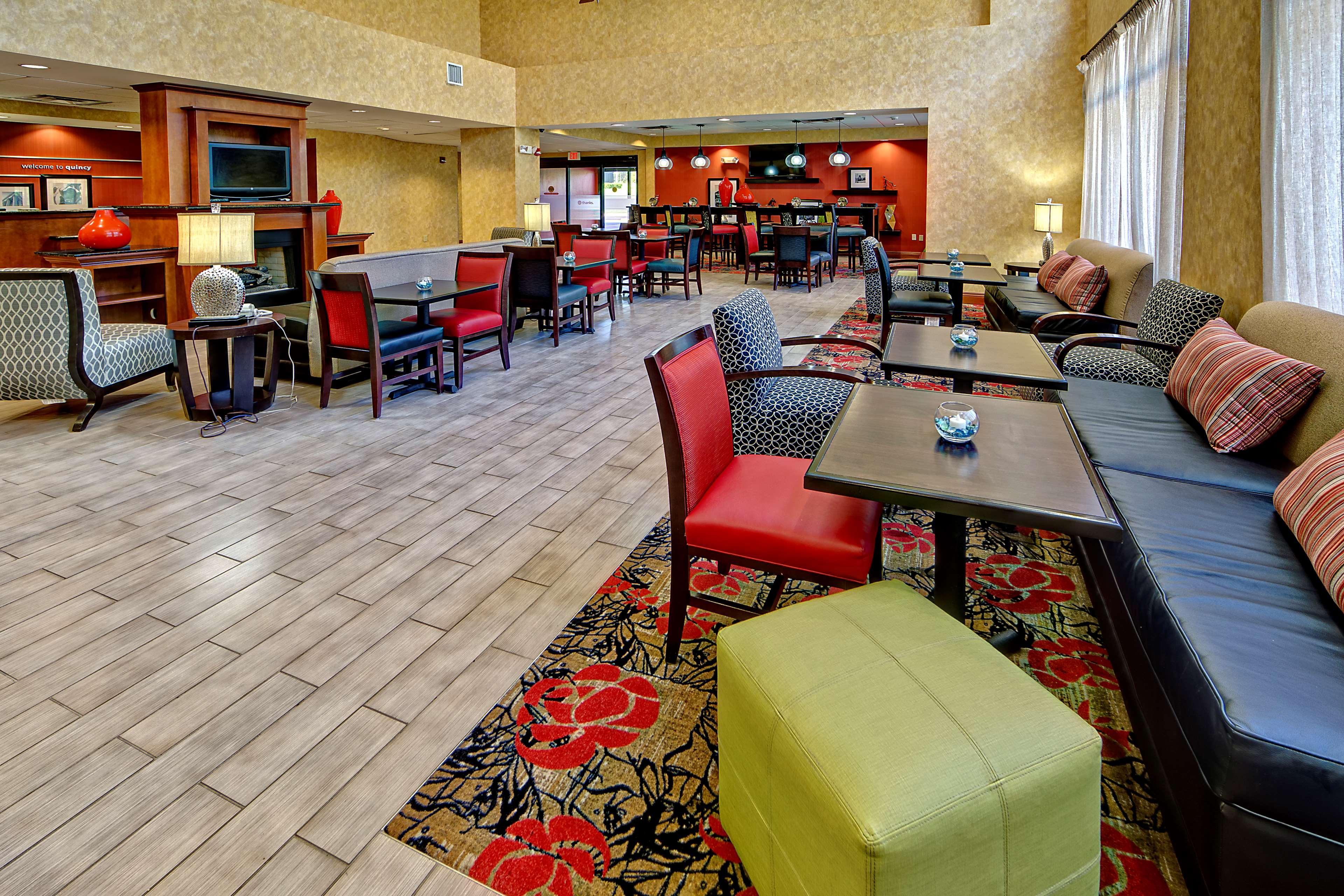 Hampton Inn Quincy Dış mekan fotoğraf